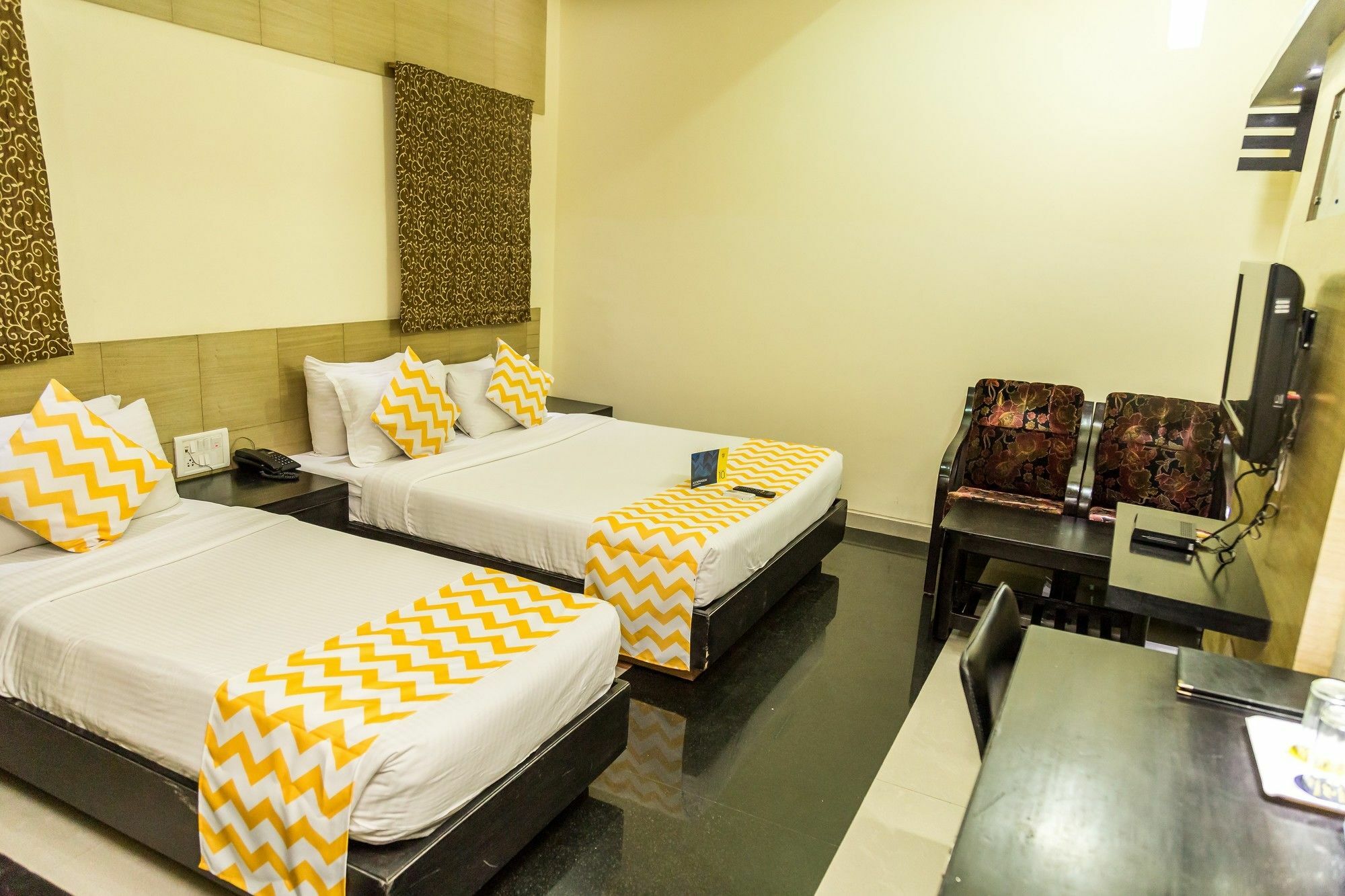 Hotel Arafa Inn Бангалор Экстерьер фото